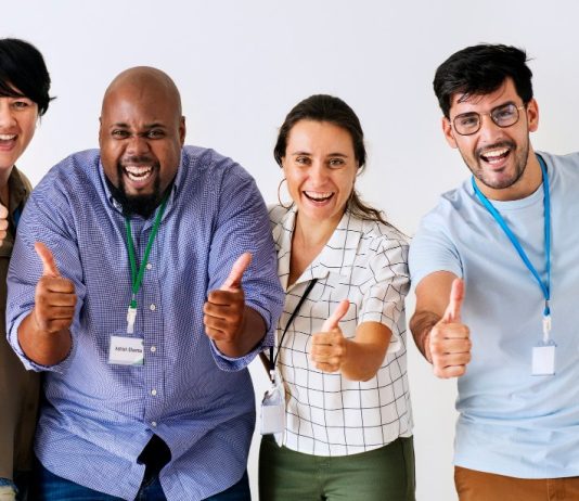 promovendo a a atração e envolvimento na contratação