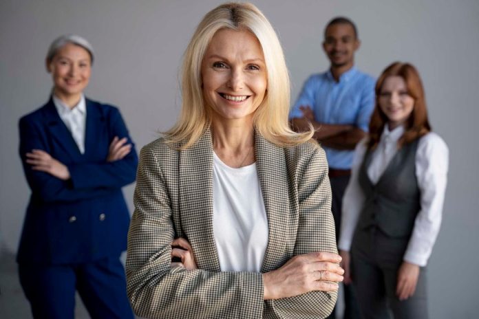 empresas travam acesso de mulheres a postos de liderança