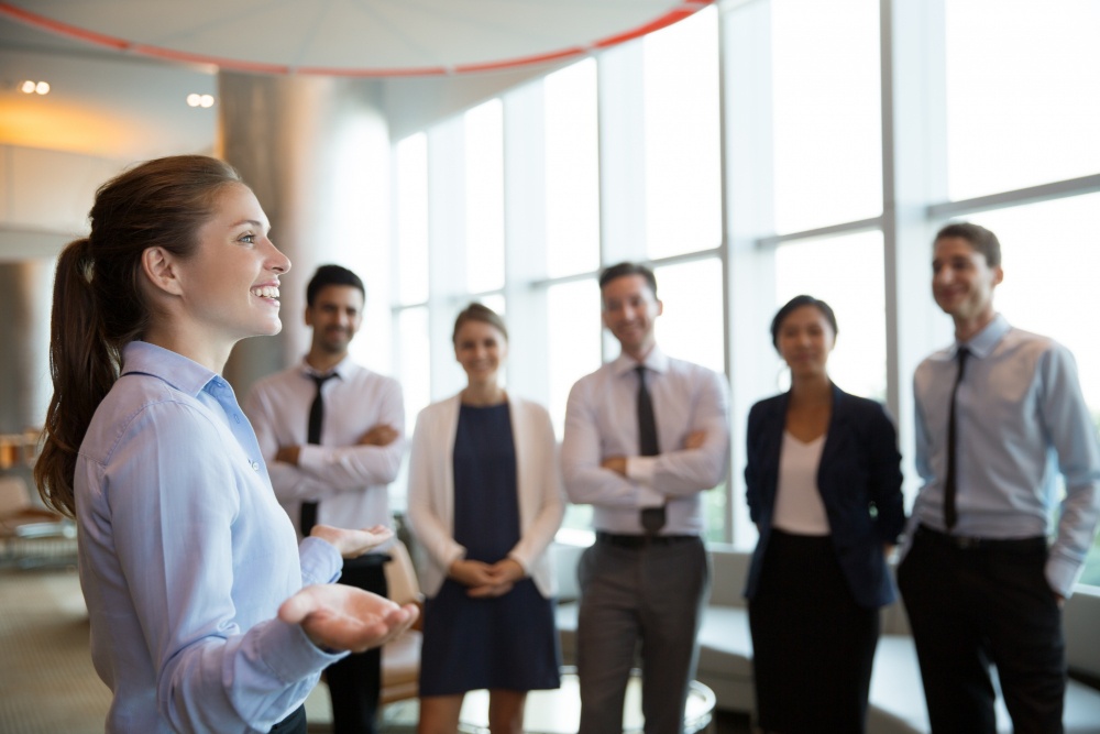 empresas travam acesso à liderança feminina