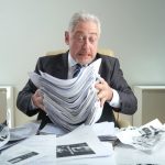 burocracia-pressfoto-Freepik